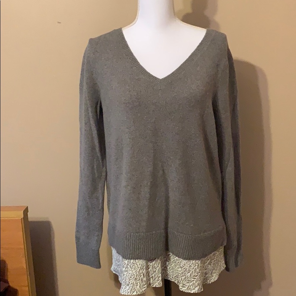 The Loft mixed media V neck tunic sweater M
